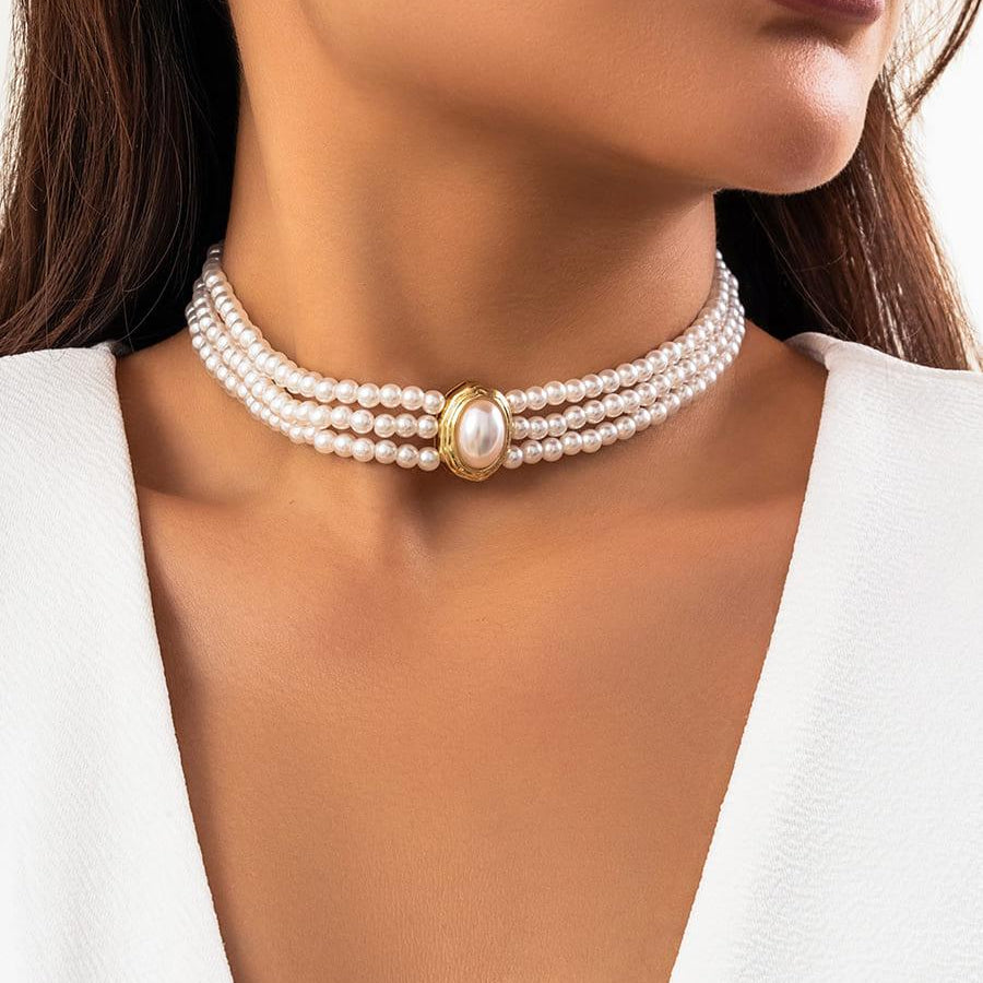 Short faux pearl and turquoise bead necklace